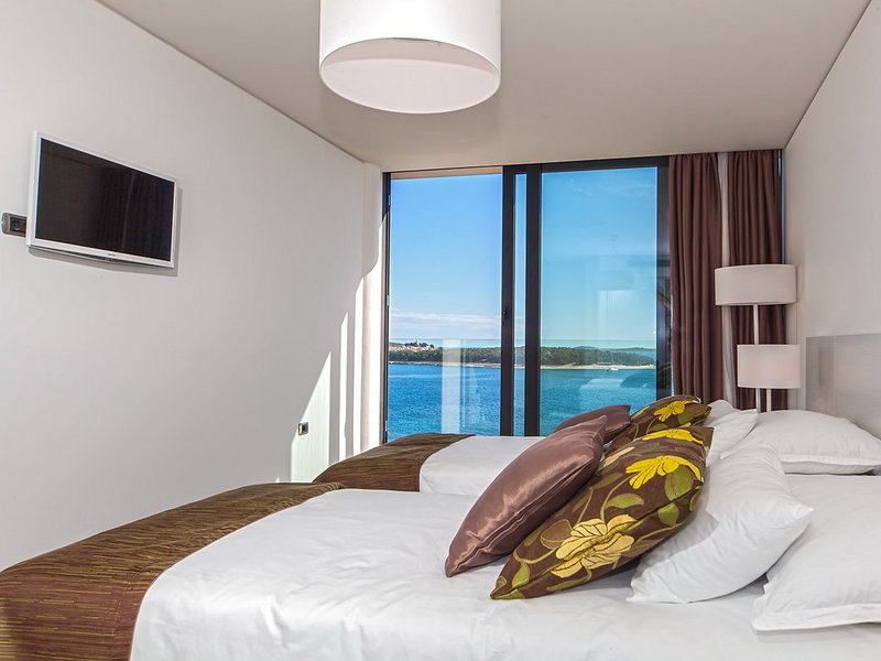 Golden Ray - Two Bedroom image