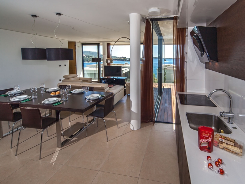 Golden Ray - Two Bedroom image