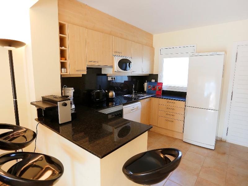 Marina Del Port - Two Bedroom — photo 2