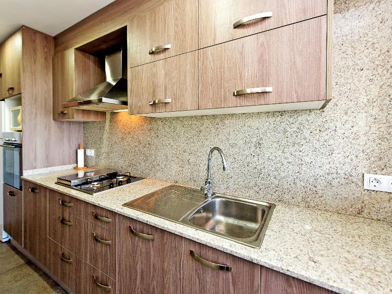 Països Catalans - Three Bedroom — photo 4