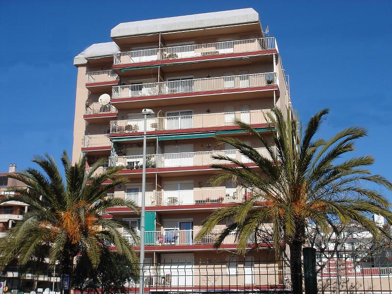 Països Catalans - Three Bedroom — photo 5