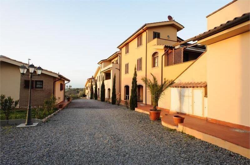 Pomaia - Two Bedroom image