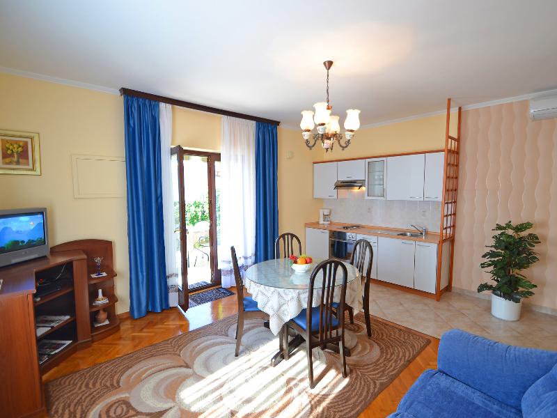 Stana - One Bedroom image