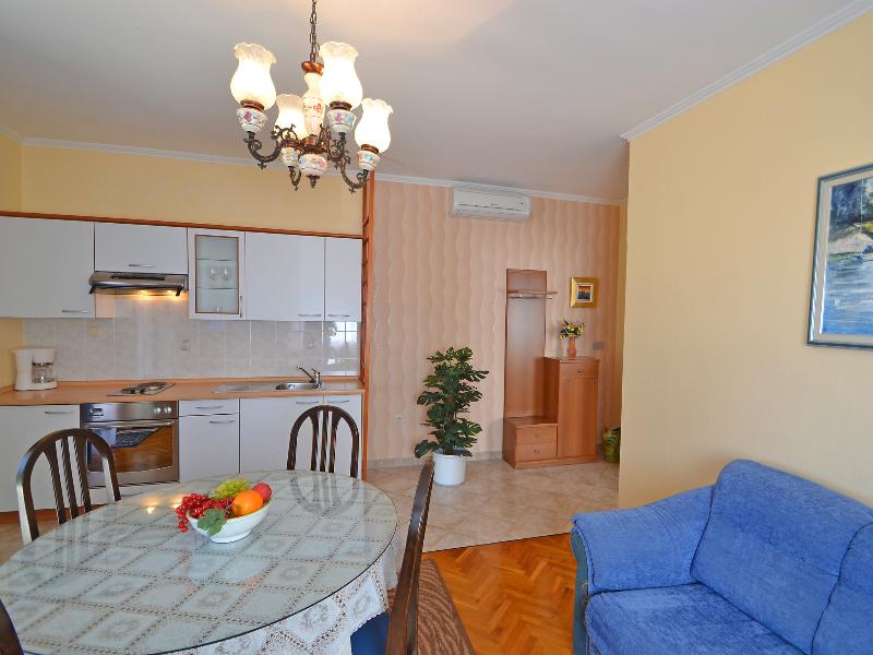 Stana - One Bedroom image
