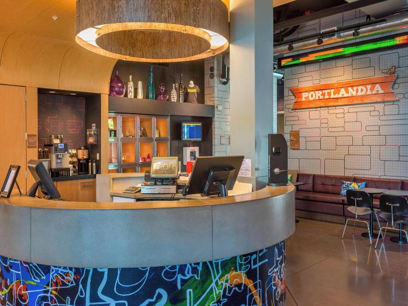 Aloft Portland Airport at Cascade Station image