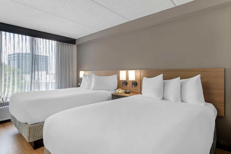 The IAH Houston Hotel image
