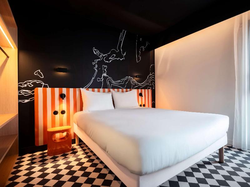 Ibis Styles La Rochelle Centre les Minimes image