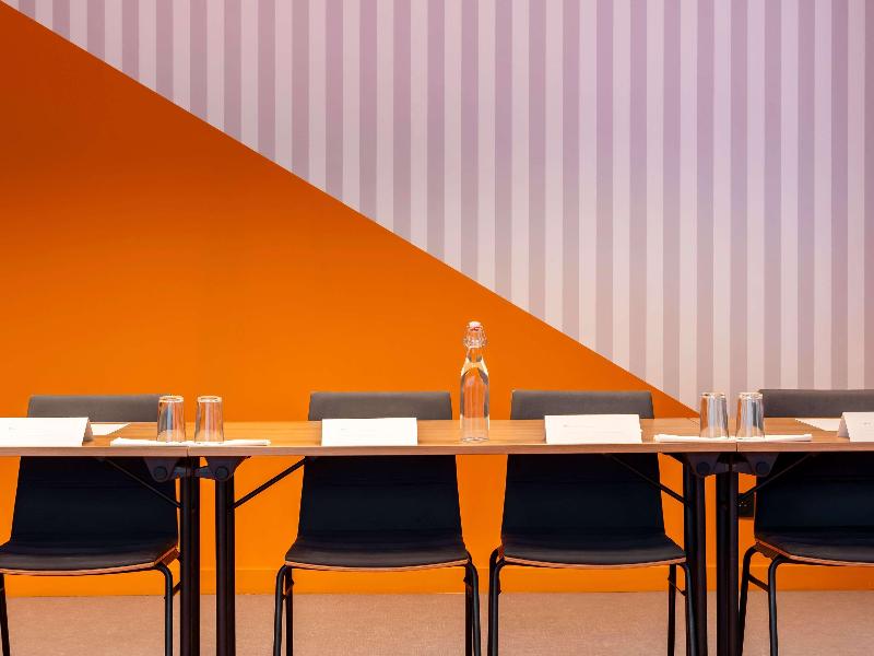 Ibis Styles La Rochelle Centre les Minimes image