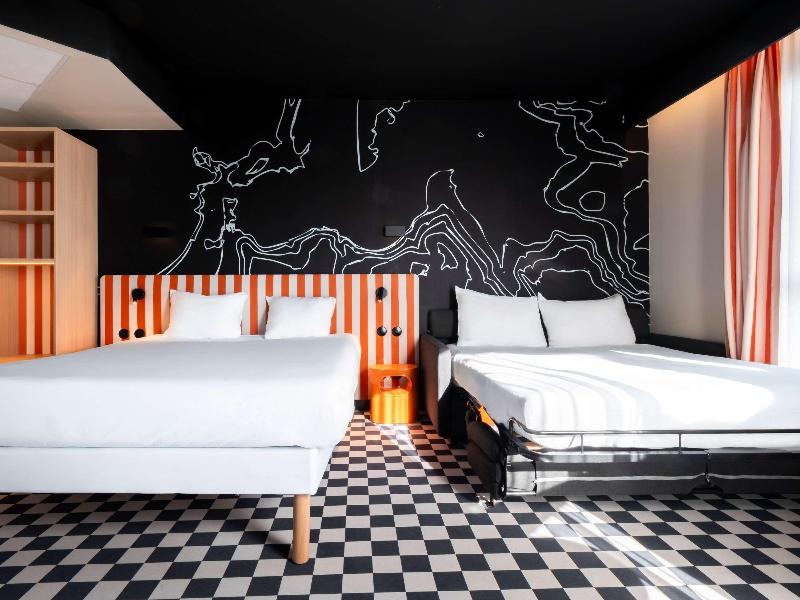 Ibis Styles La Rochelle Centre les Minimes image