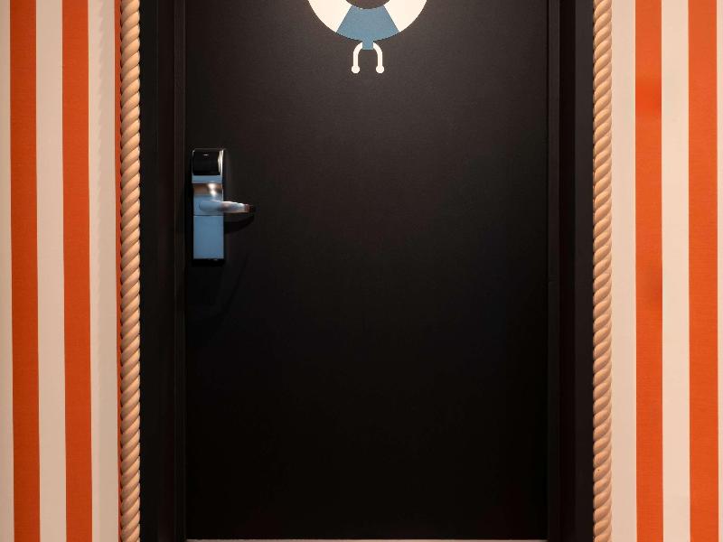 Ibis Styles La Rochelle Centre les Minimes image