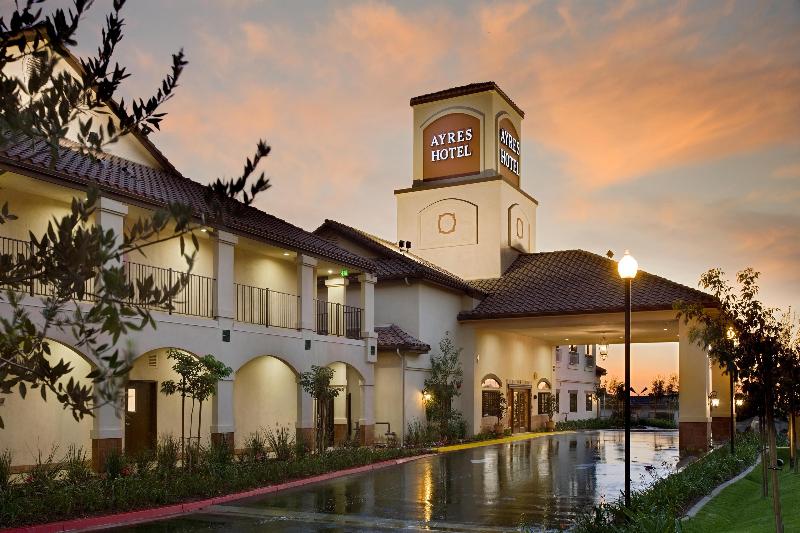 Ayres Hotel Redlands image