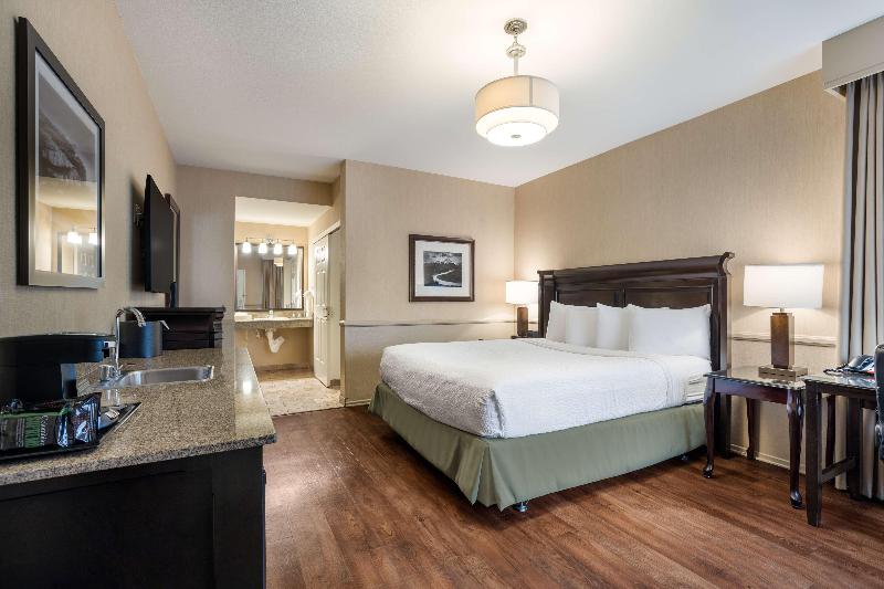 Best Western Corona Hotel & Suites image