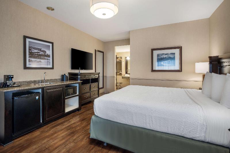 Best Western Corona Hotel & Suites image