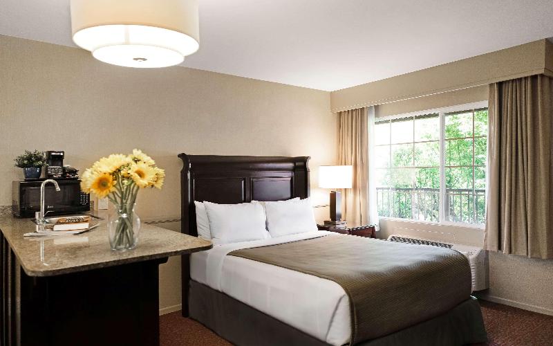 Best Western Corona Hotel & Suites image