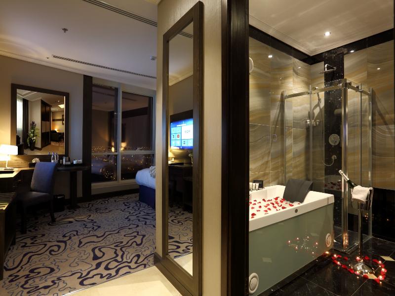 Swiss Flora Royal Hotel Riyadh image