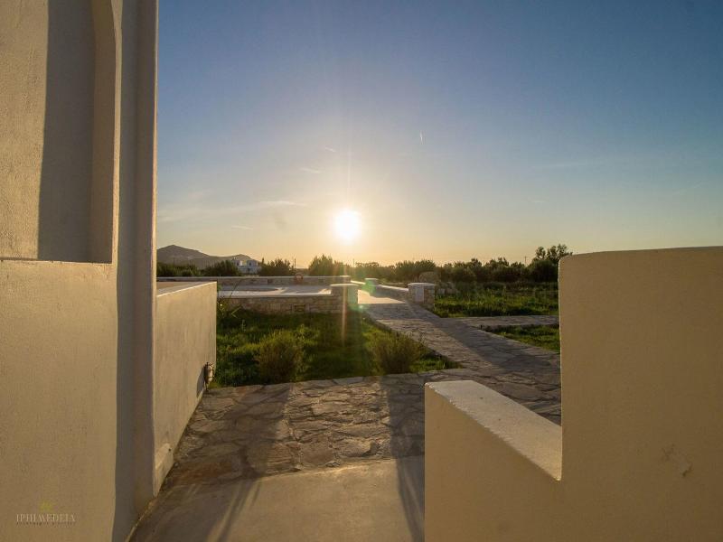 Iphimedeia Apartments & Suites