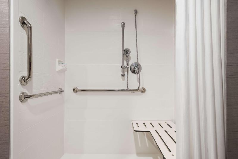 Homewood Suites by Hilton Milwaukee Downtown image