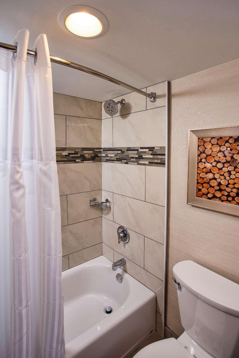 DoubleTree by Hilton Neenah — photo 38