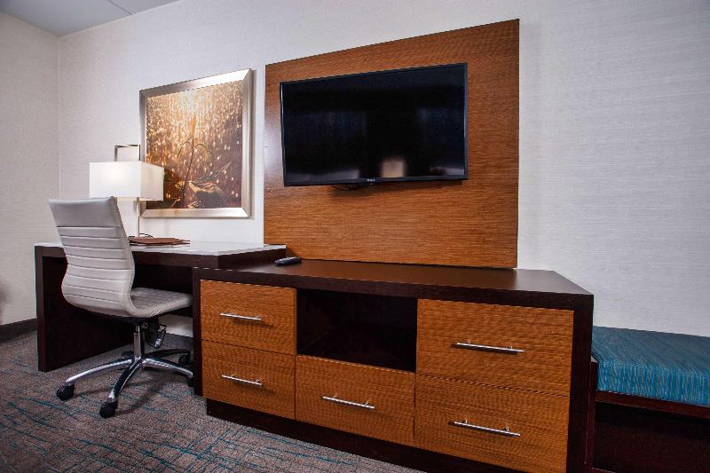 DoubleTree by Hilton Neenah — photo 44