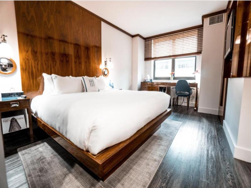 Hotel Hugo image