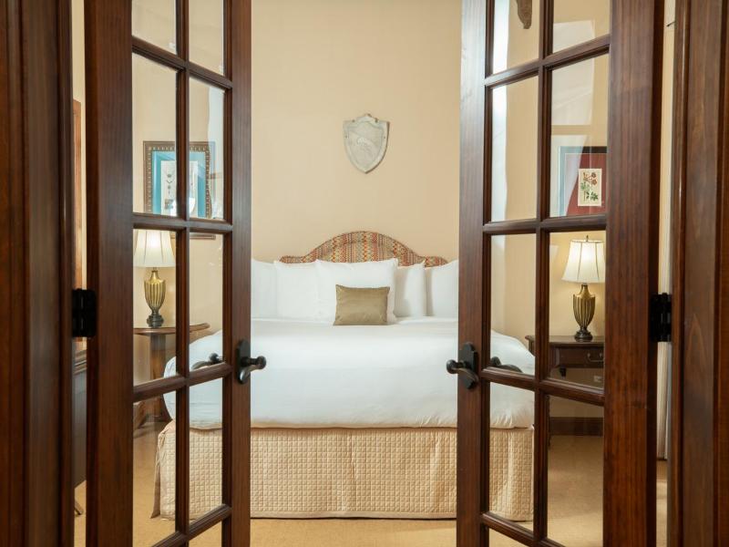 Hotel Viata image