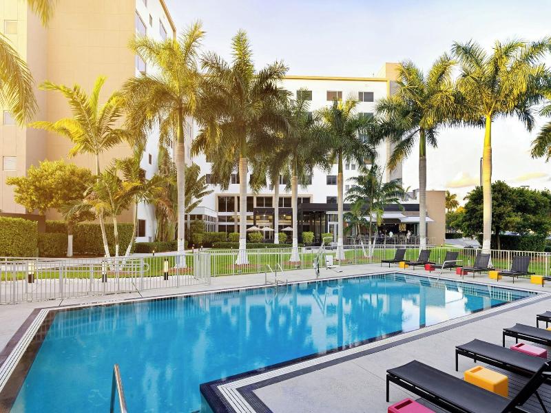 Element Miami Doral image