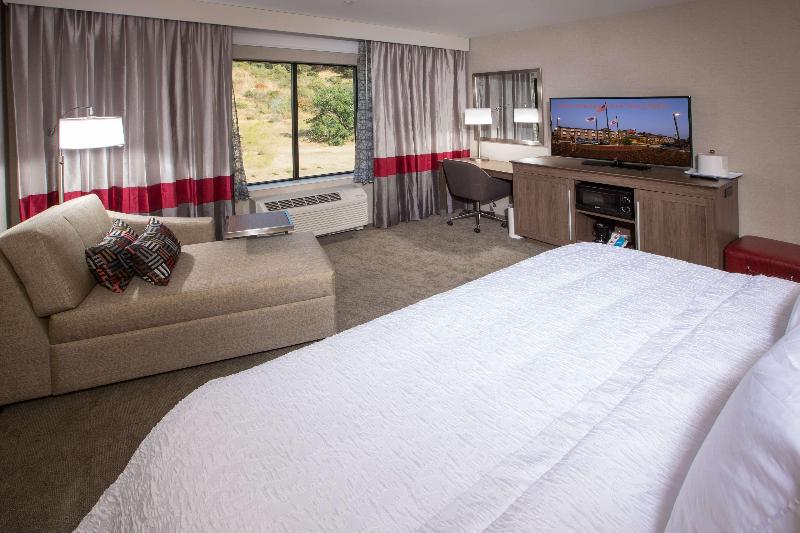 Hampton Inn & Suites Buellton/Santa Ynez image