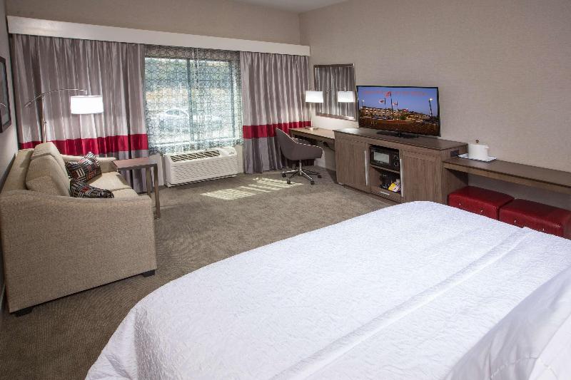 Hampton Inn & Suites Buellton/Santa Ynez image