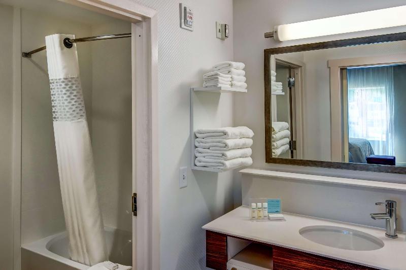 Hampton Inn Plant City image
