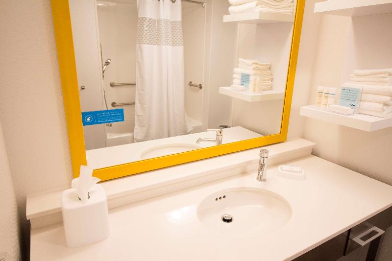 Hampton Inn Decatur Southeast image