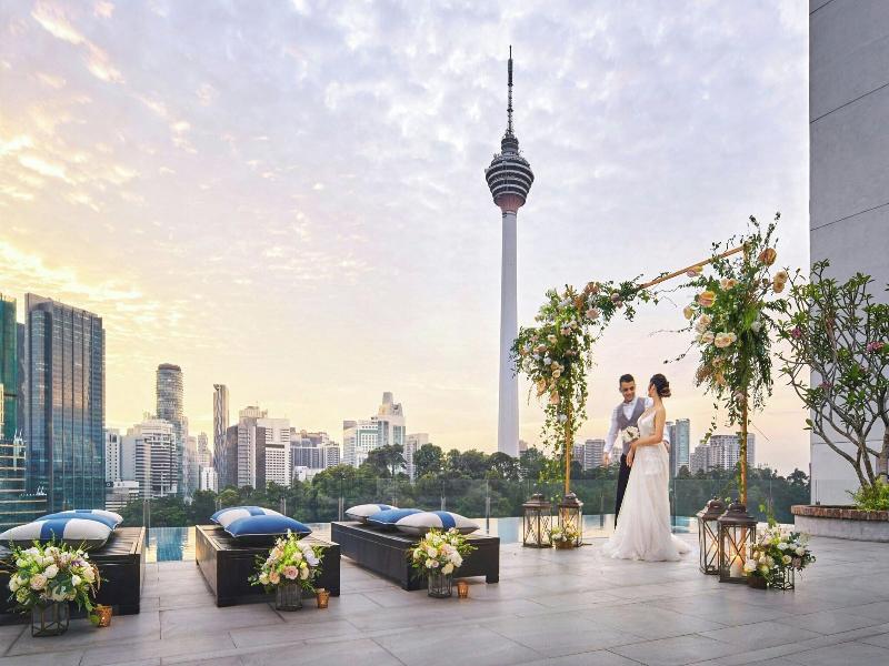 Hotel Stripes Kuala Lumpur, Autograph Collection image
