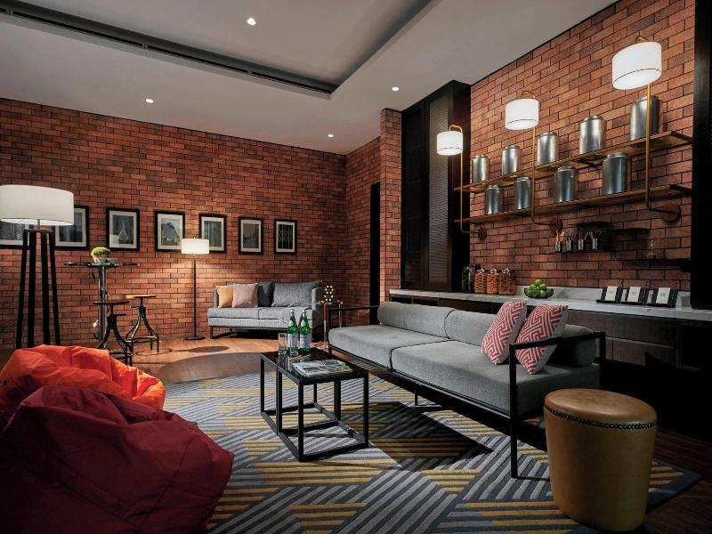 Hotel Stripes Kuala Lumpur, Autograph Collection image