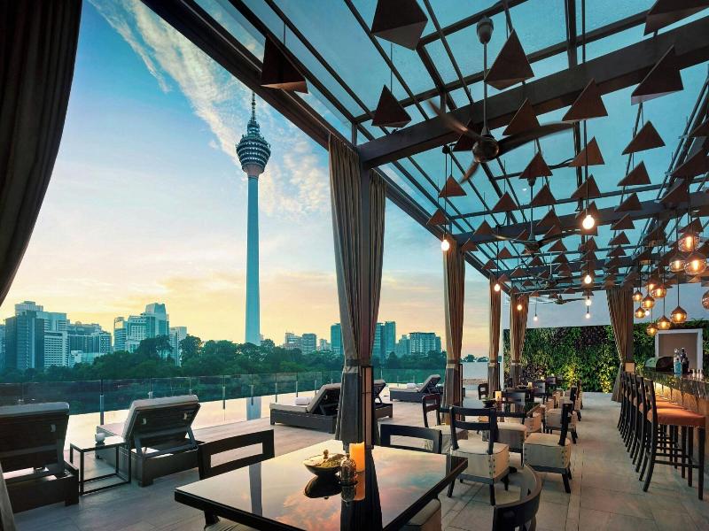 Hotel Stripes Kuala Lumpur, Autograph Collection image