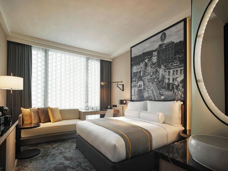 Hotel Stripes Kuala Lumpur, Autograph Collection image