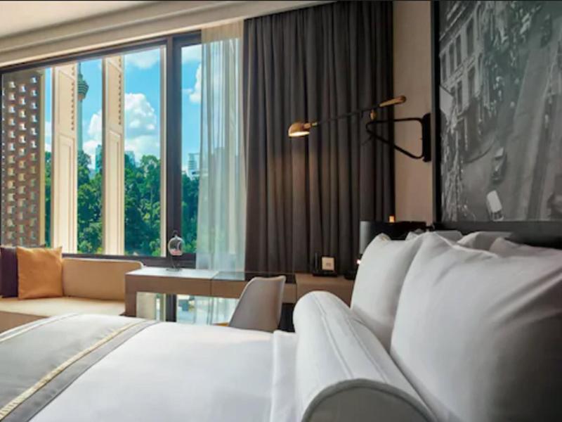 Hotel Stripes Kuala Lumpur, Autograph Collection image