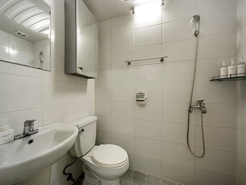 Global Inn Busan Nampodong Hotel image