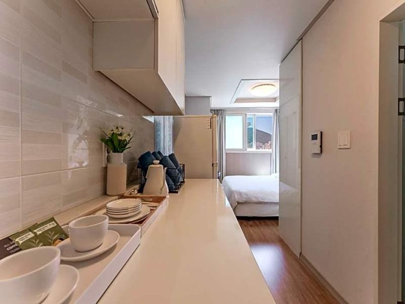Global Inn Busan Nampodong Hotel image