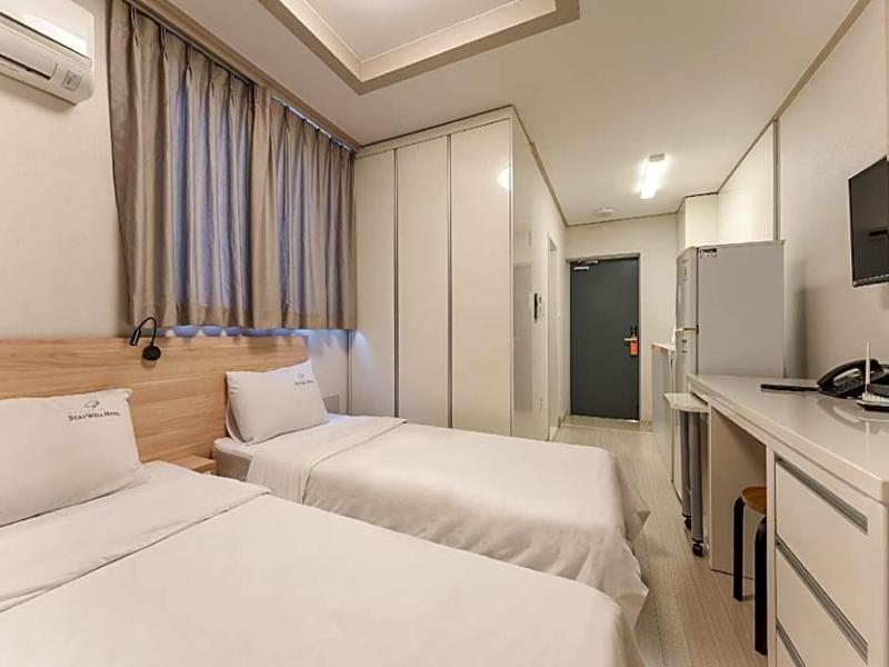 Global Inn Busan Nampodong Hotel image
