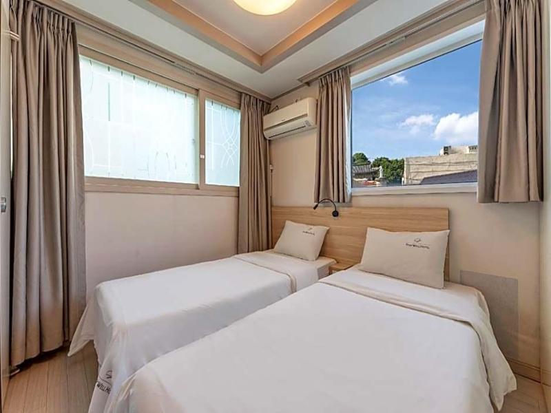 Global Inn Busan Nampodong Hotel image