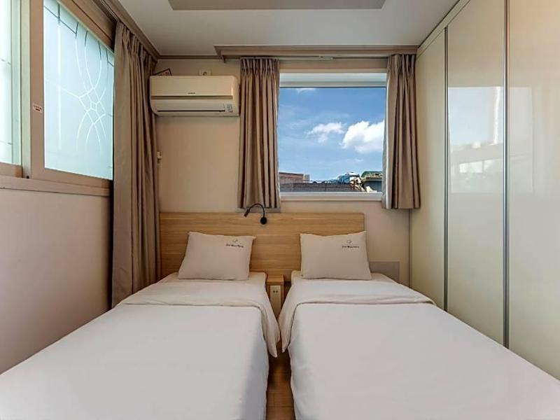 Global Inn Busan Nampodong Hotel image