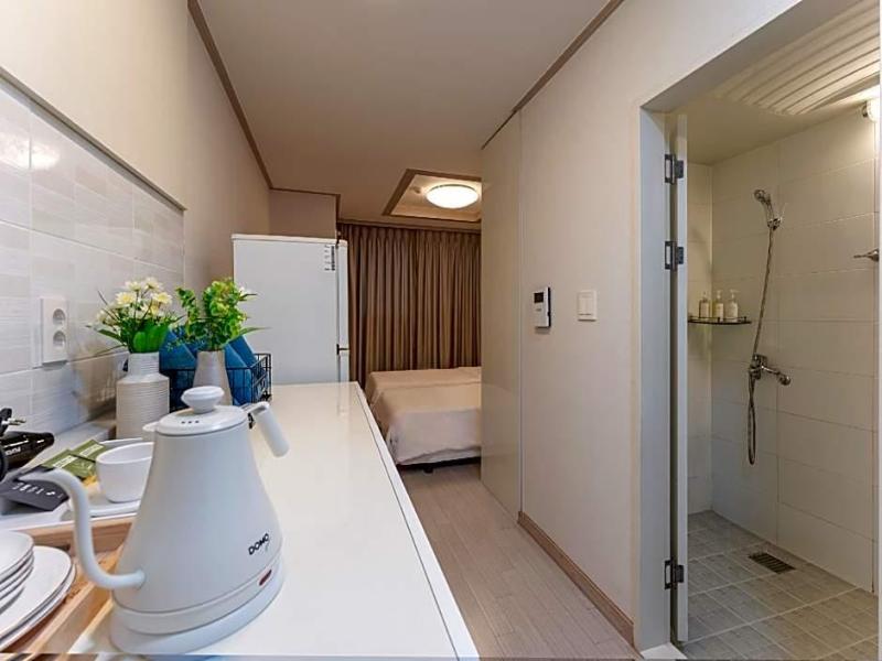 Global Inn Busan Nampodong Hotel image