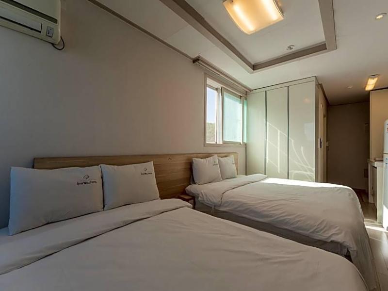 Global Inn Busan Nampodong Hotel image