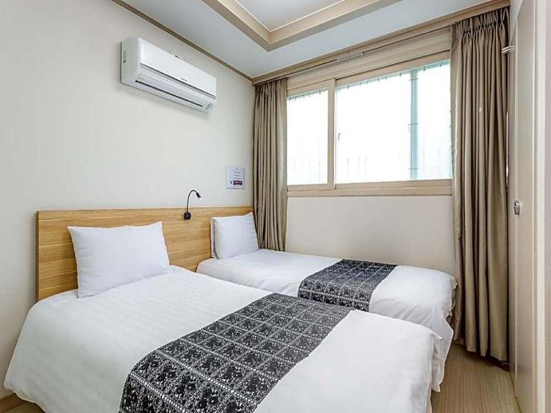 Global Inn Busan Nampodong Hotel image