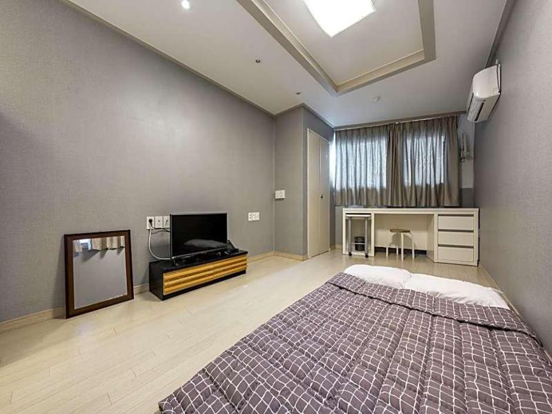 Global Inn Busan Nampodong Hotel image