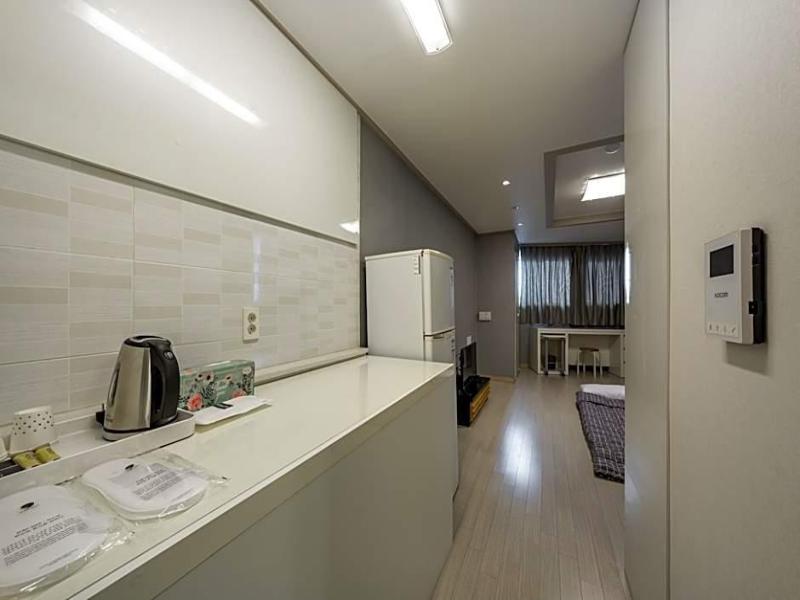Global Inn Busan Nampodong Hotel image