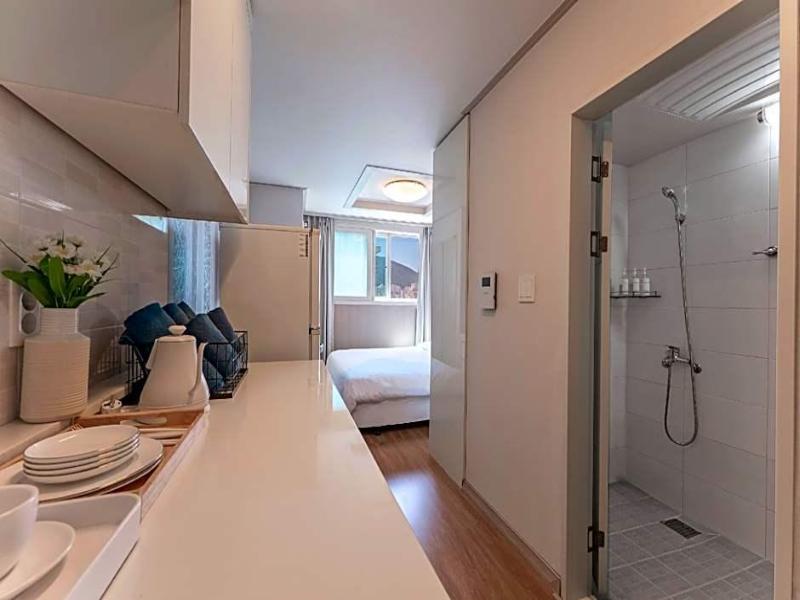 Global Inn Busan Nampodong Hotel image