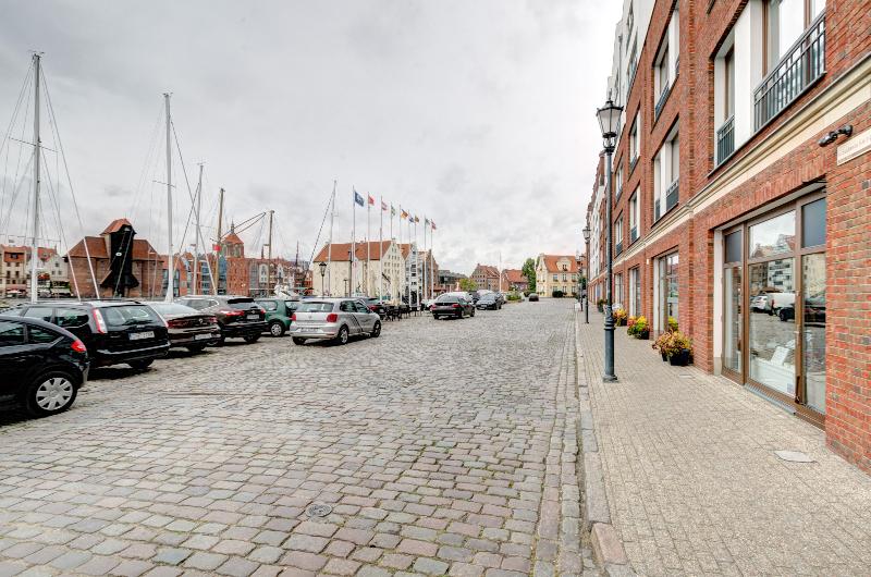 Dom & House - Apartments Old Town Szafarnia image