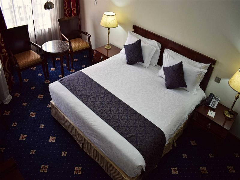 Weston Hotel image