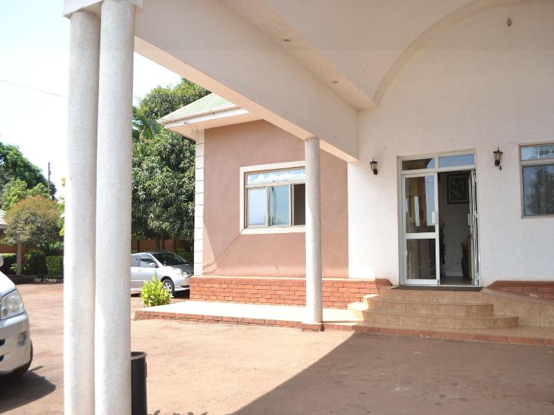Executive Airport Hotel image