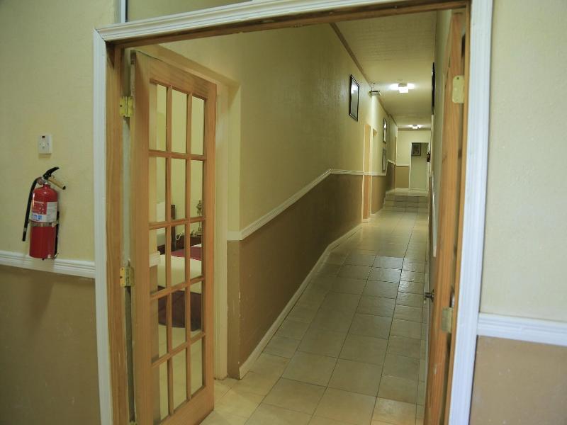 Executive Airport Hotel image